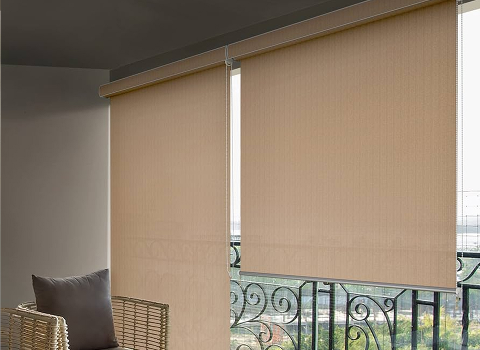 Roller with curtain Blinds